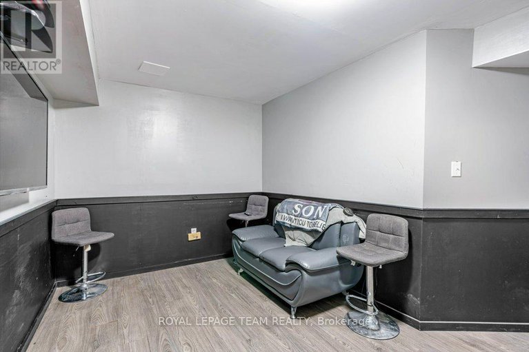 29275894/537-victoria-street/winchester/north-dundas/ontario/K0C2K0_23