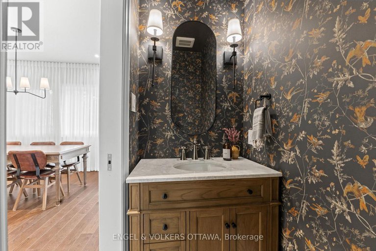 28904185/872-iroquois-road/mckellar-heightsglabar-park/ottawa/ontario/K2A3N2_19