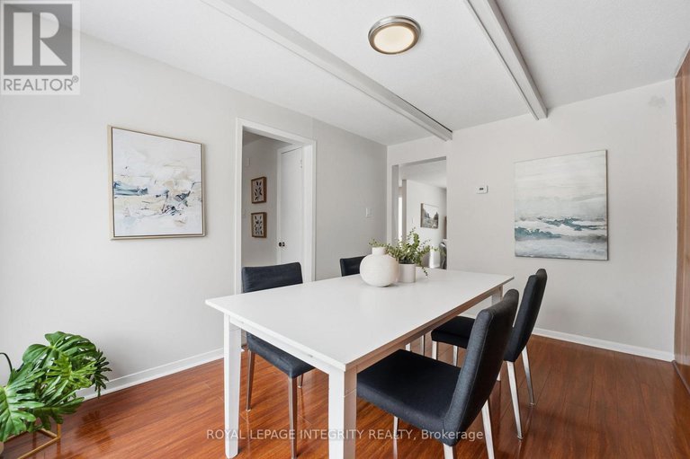 29384406/1281-meadowlands-drive-e/city-viewskylinefisher-heightsparkwood-hills/ottawa/ontario/K2E6K4_14