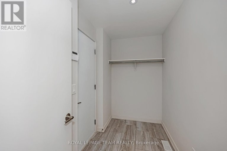 28811233/522-borbridge-avenue/riverside-southgloucester-glen/ottawa/ontario/K4M0H9_20