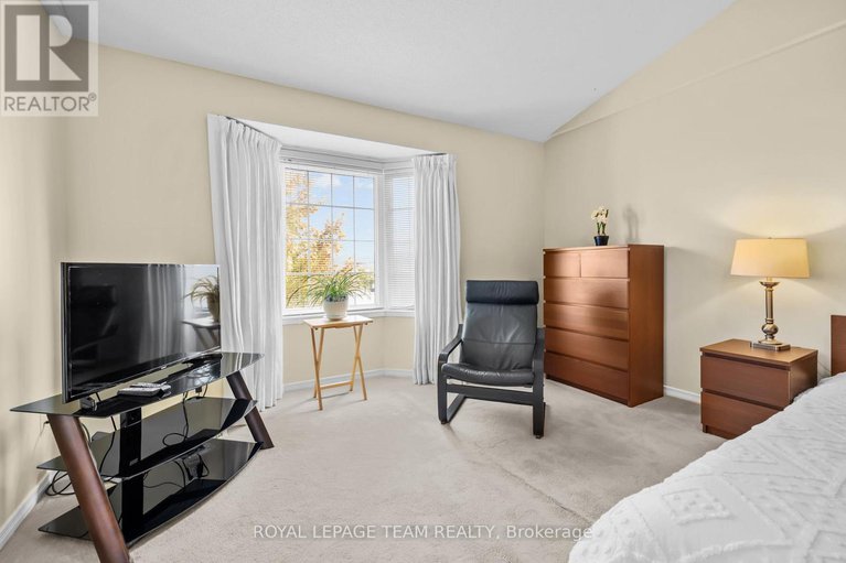 28804108/105-romina-street/emerald-meadowstrailwest/ottawa/ontario/K2S0H8_18