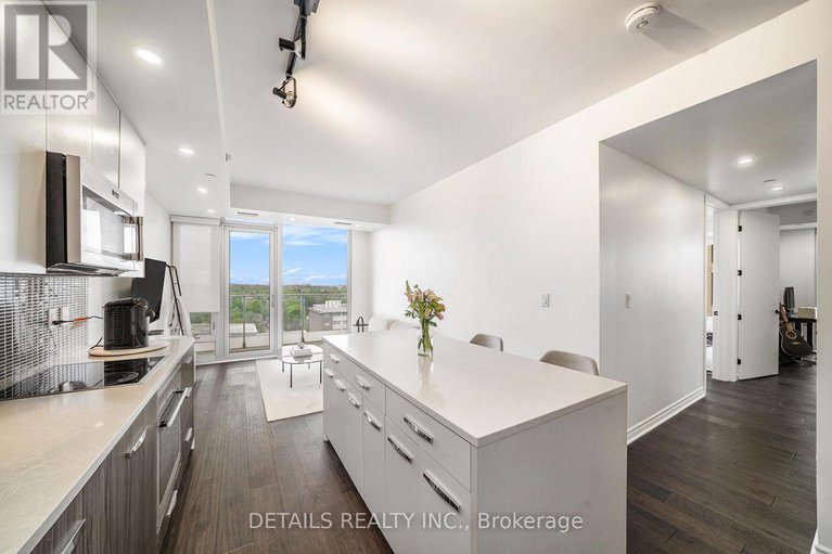 28331469/1703-111-champagne-avenue-s/west-centre-town/ottawa/ontario/K1S5V3_4