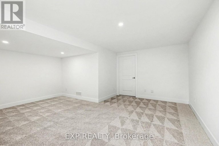 29453200/1186-cope-drive/stittsville-south/ottawa/ontario/K2S3C4_19