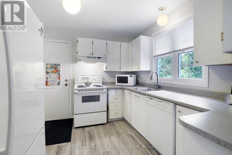 28588248/1307-fairway-drive/manotick-east-to-manotick-station/ottawa/ontario/K4M1B3_14
