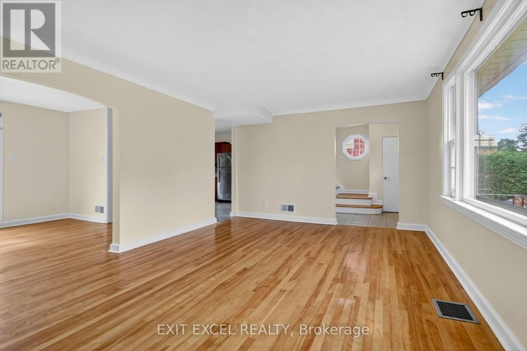 28910924/1456-larose-avenue/carlington/ottawa/ontario/K1Z7X8_7