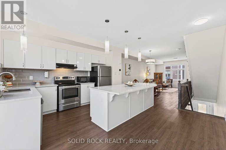 28928502/520-ozawa-private/cfb-rockcliffe-and-area/ottawa/ontario/K1K4Z8_16