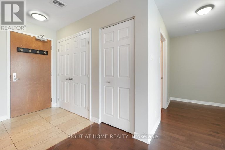 28769026/2802-242-rideau-street/sandy-hill/ottawa/ontario/K1N0B7_21