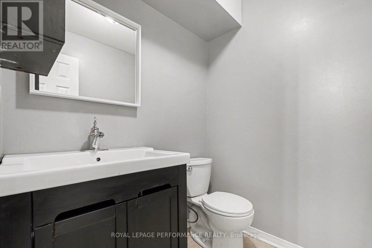 29675873/606-tanguay-court/katimavik/ottawa/ontario/K2L3X3_11