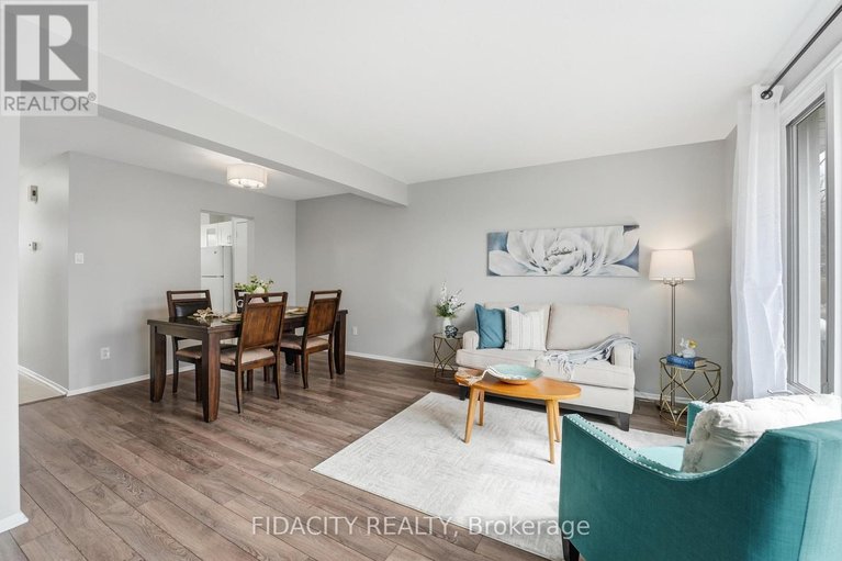 29621075/31-16-glencoe-street/arlington-woods/ottawa/ontario/K2H8S6_20