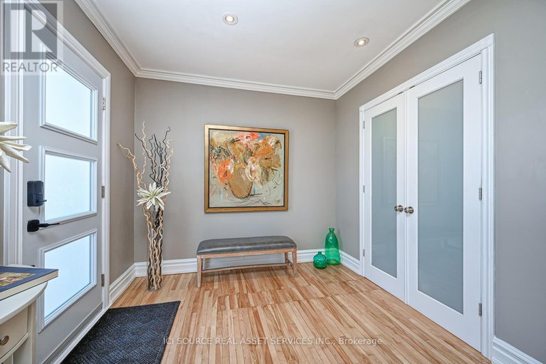 28233385/1534-prince-of-wales-drive/carleton-heights/ottawa/ontario/K2C1P1_2