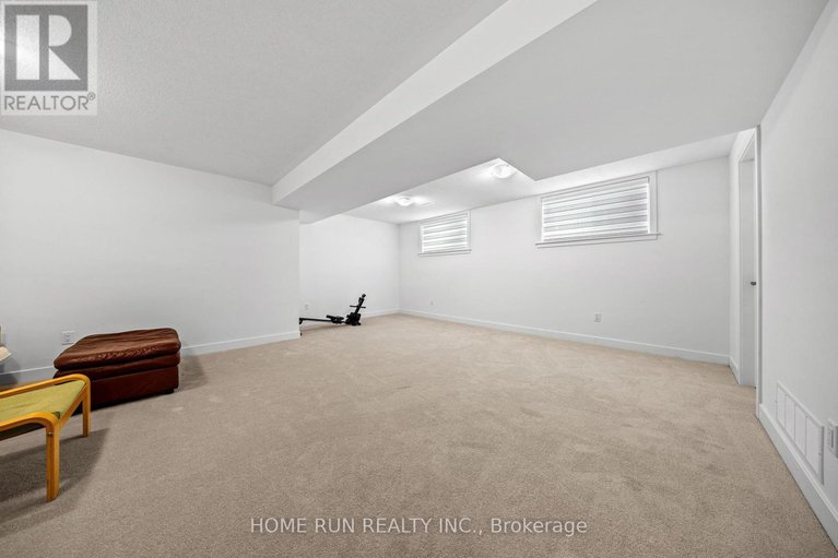 28232803/909-beckton-heights/stittsville-south/ottawa/ontario/K2S2X5_38