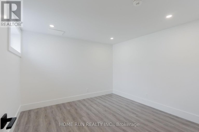 29004888/2239-page-road/chapel-hill/ottawa/ontario/K1C7K5_35