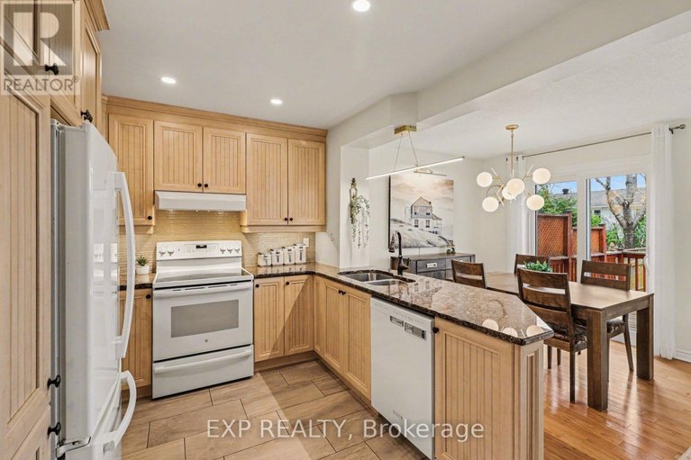 29680909/4303-sunwood-crescent/carson-grove/ottawa/ontario/K1J1B8_15