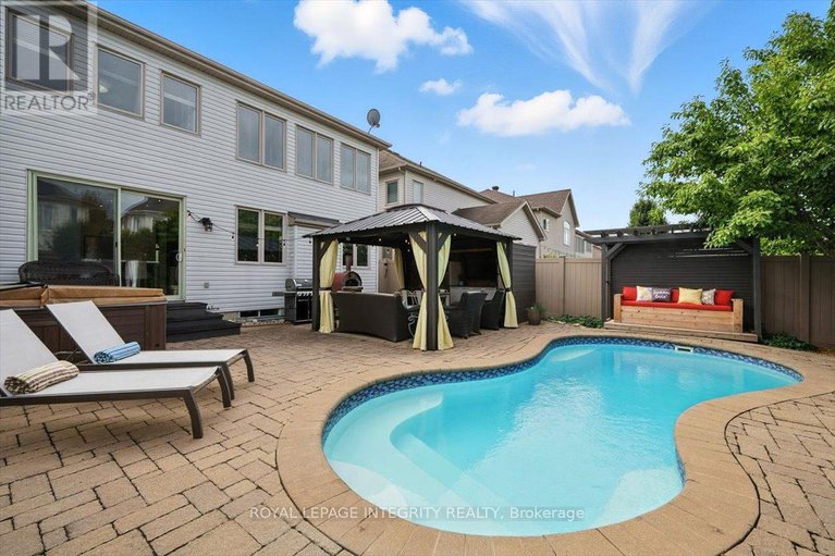 28804578/106-trail-side-circle/springridgeeast-village/ottawa/ontario/K4A5A9_40