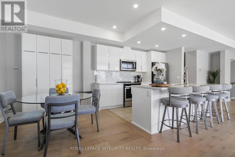 29648108/2722-draper-avenue/redwood-park/ottawa/ontario/K2H0C4_16