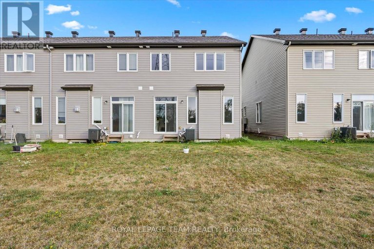 28783666/288-livery-street/emerald-meadowstrailwest/ottawa/ontario/K2S1E7_31