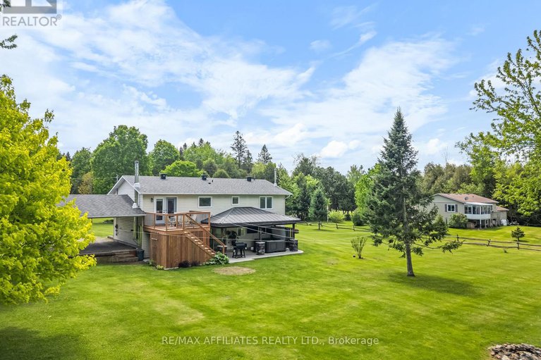 28606738/1478-drummond-6b-concession/drummond-n-elmsley-drummond-twp/drummondnorth-elmsley/ontario/K7H3C8_4