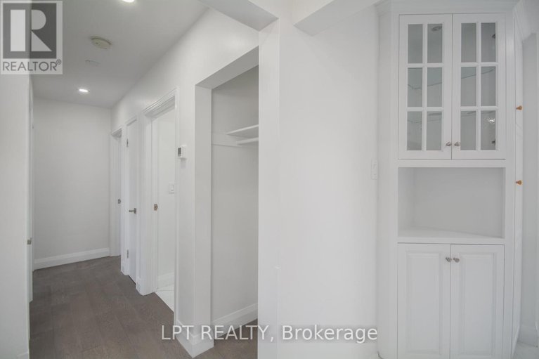 29606503/2317-elmira-drive/parkway-park/ottawa/ontario/K2C1H3_22