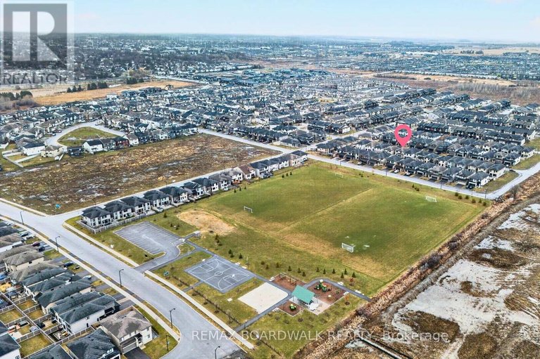 29620530/38-thunderbolt-street/emerald-meadowstrailwest/ottawa/ontario/K2V0L9_40