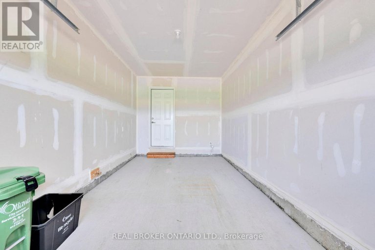28620609/2123-winsome-terrace/fallingbrookgardenway-south/ottawa/ontario/K4A3P6_29