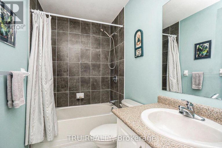 28989058/214-arrita-street-e/emerald-meadowstrailwest/ottawa/ontario/K2S0J7_22