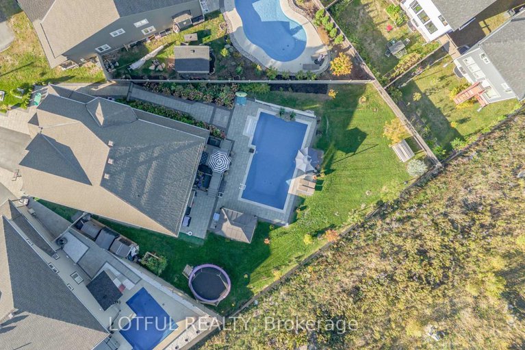 28946318/71-aridus-crescent/remainder-of-stittsville-area/ottawa/ontario/K2S2L3_32