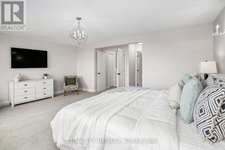 28286993/670-whitecliffs-avenue/riverside-south/ottawa/ontario/K1V2N4_18