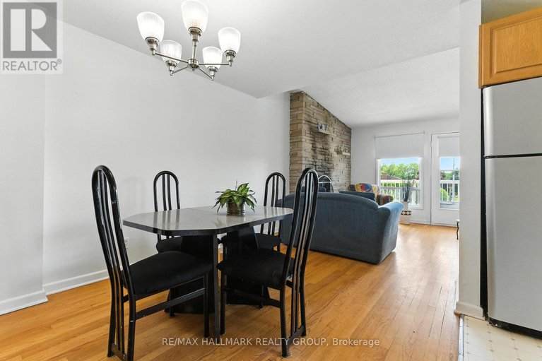 28647826/1127-maitland-avenue/copeland-park/ottawa/ontario/K2C2B8_10