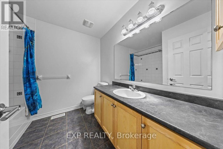 28513335/264-bradwell-way/blossom-parkkemp-parkfindlay-creek/ottawa/ontario/K1T4J2_33