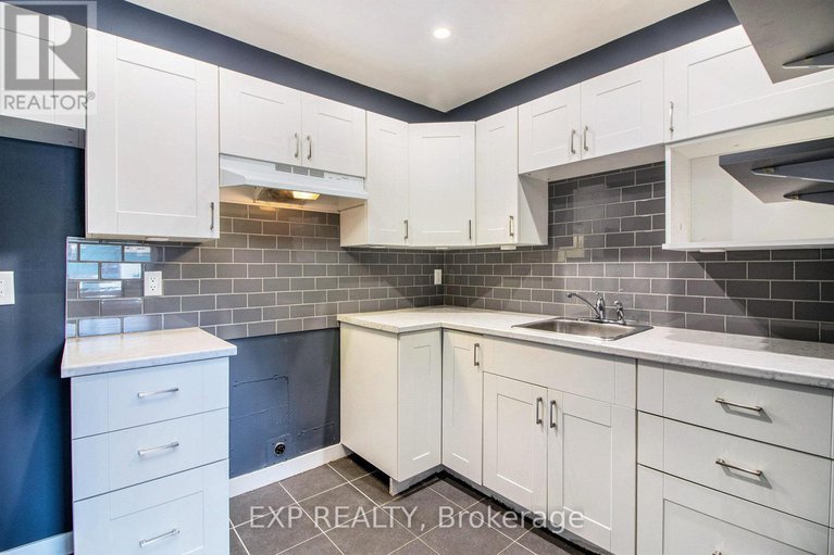 29070833/1687-meadowbrook-road/pineview/ottawa/ontario/K1B4W6_10