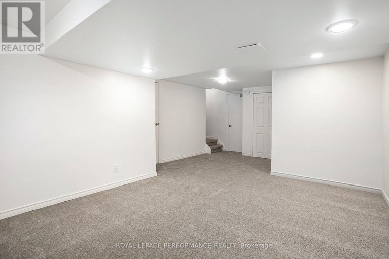 28972961/1757-trappist-lane/convent-glen-south/ottawa/ontario/K1C1X7_23