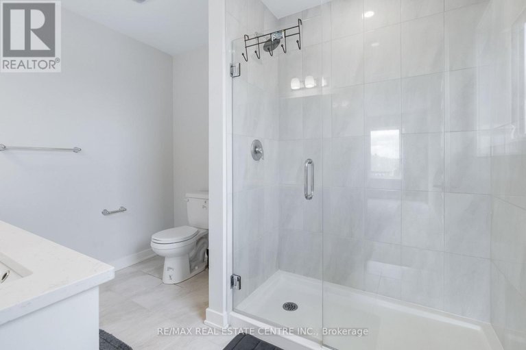 28536719/740-kinstead-pvt-private/stittsville-north/ottawa/ontario/K2S3B3_21