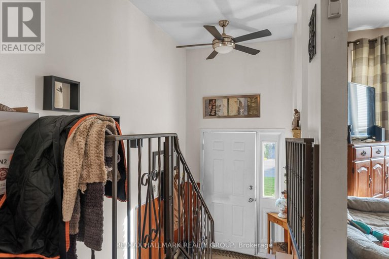 28655529/2784-leonard-street/town-of-rockland/clarence-rockland/ontario/K4K1A4_4