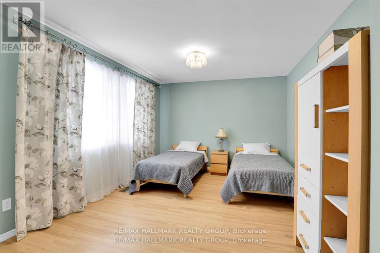 29424292/1712-playfair-drive/playfair-park/ottawa/ontario/K1H5S6_26