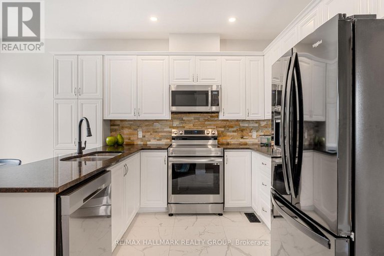 28760262/41-smoketree-crescent-e/stittsville-north/ottawa/ontario/K2S2B8_13