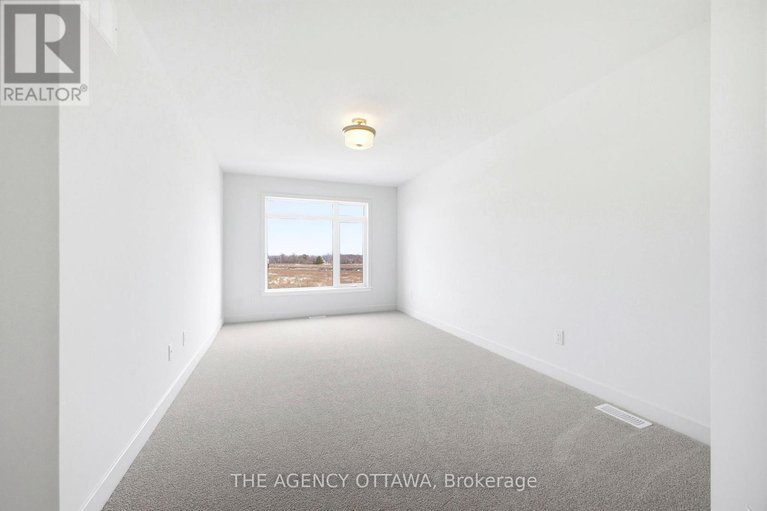 29453546/1132-spoor-street/rural-kanata-central/ottawa/ontario/K2K1X7_27