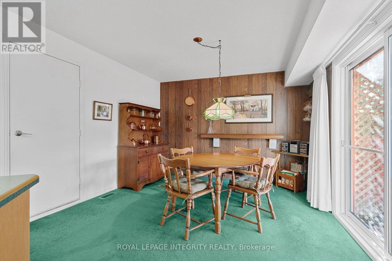 29021047/12-wynford-avenue/craig-henrywoodvale/ottawa/ontario/K2G3Z3_13