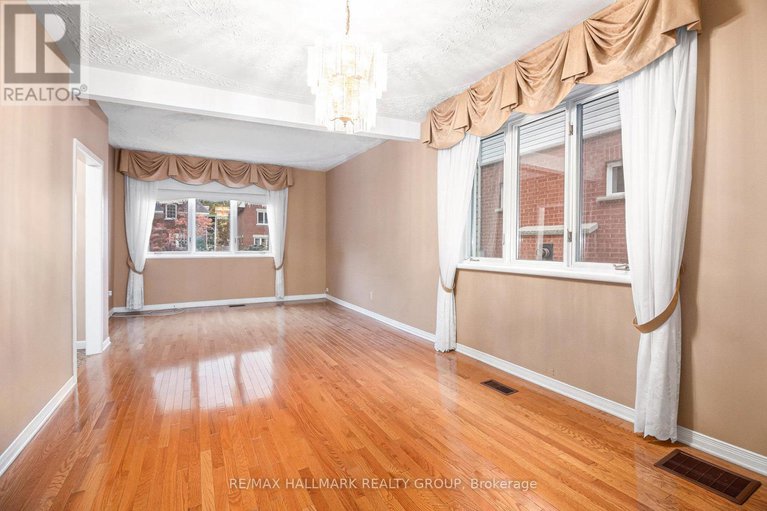 29043617/9-warren-avenue/ottawa-west/ottawa/ontario/K1Y0R9_7