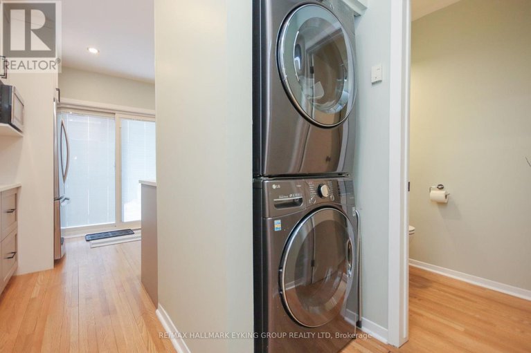 28220496/239-york-street/lower-town/ottawa/ontario/K1N5T9_28