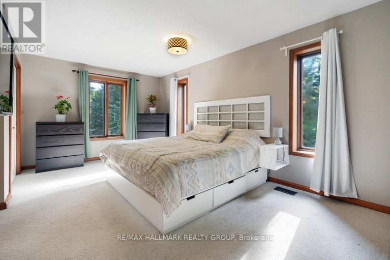 28857388/5498-edgewater-drive/manotick-east-to-manotick-station/ottawa/ontario/K4M1B4_24
