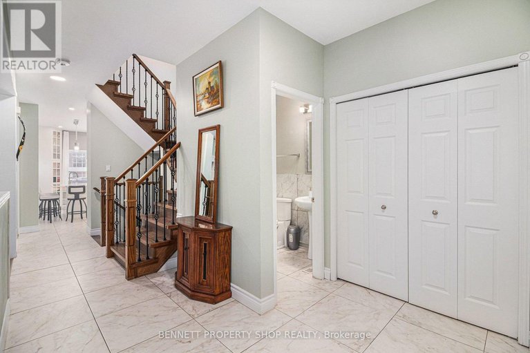 29282327/1067-rocky-harbour-crescent/riverside-southgloucester-glen/ottawa/ontario/K1V1V3_5