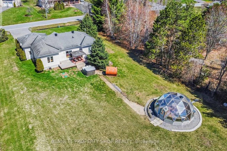 29681193/2030-kingsley-street/clarencerockland-twp/clarence-rockland/ontario/K0A1E0_2