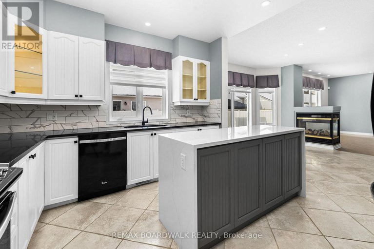 29430897/2128-rexton-street/avalon-east/ottawa/ontario/K4A4K7_18