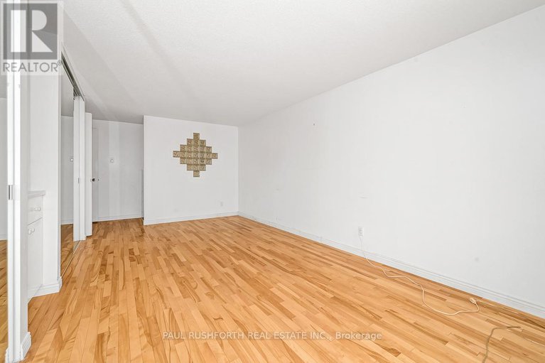 29049855/89-hawk-crescent/hunt-clubwestern-community/ottawa/ontario/K1V9G8_18