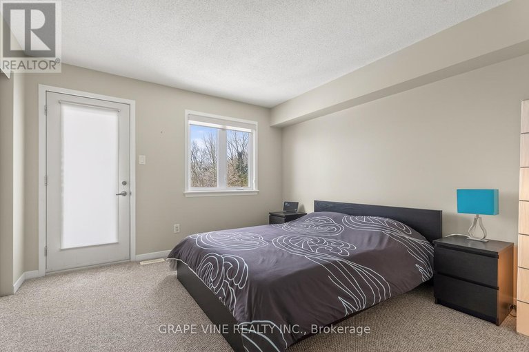 29428184/4-795-montreal-road/cfb-rockcliffe-and-area/ottawa/ontario/K1K0S9_21