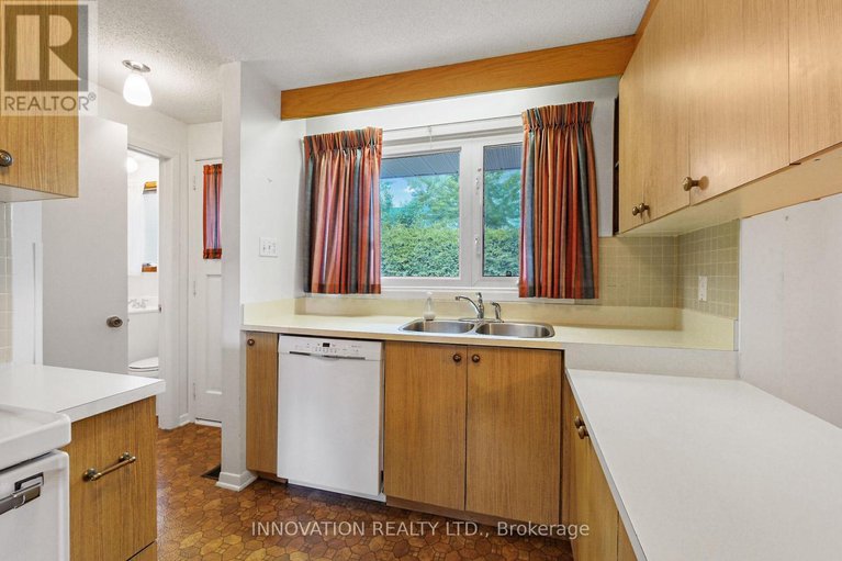 28394819/1871-greenacre-crescent/beacon-hill-south/ottawa/ontario/K1J6S7_13