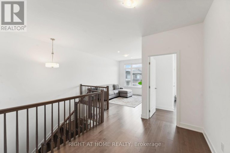 28616328/848-beckton-heights-s/stittsville-south/ottawa/ontario/K2S2X9_14