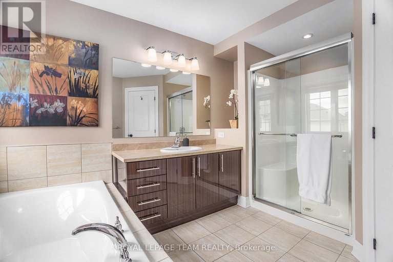 28199160/1723-carling-avenue-suite-1/ottawa/ontario/K2A1C8_18