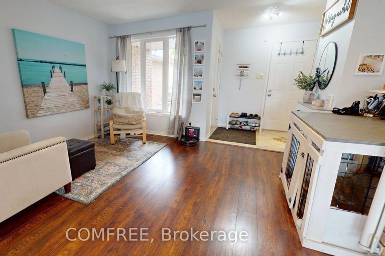 28538699/783-nesting-way/fallingbrookgardenway-south/ottawa/ontario/K4A3X6_4
