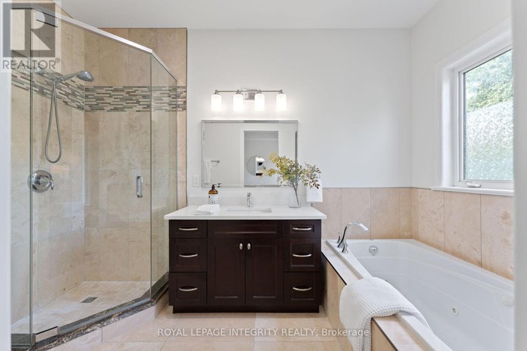 28620826/449-landswood-way/stittsville-south/ottawa/ontario/K2S0A4_15